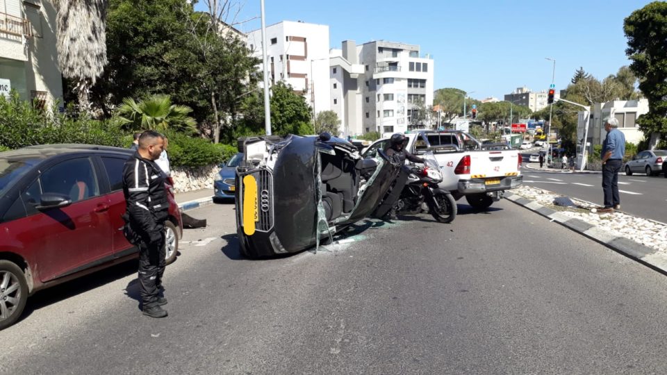 צעיר כבן 30 נפצע בינוני בתאונת דרכים בחיפה