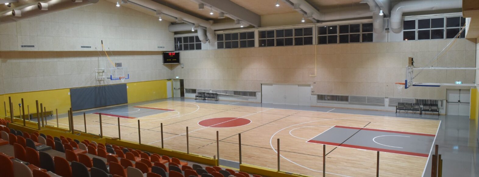 עיריית קרית אתא סיימה את עבודות השיפוץ ב אולם הספורט בביה”ס פינסקר